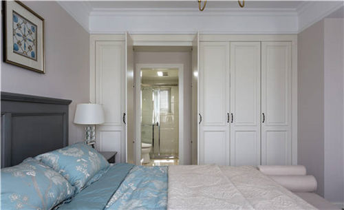 落地燈不僅可以用來照明,而且很好的裝飾效果,好的落地燈無論放在客廳還是臥室,都能瞬間提高調性,使房子變美,所以越來越多的人選擇落地燈。 落地燈的風格很多,今天沈陽裝修公司綠港裝飾小編推薦6種超落地燈。 除了漂亮,還適合各種家具風格。 北歐木藝落地燈 天然木材作為燈體、布藝燈罩,最適合北歐風格。 能清楚地看到天然的木紋,在創造安靜的家庭氣氛的同時,能使房間更有親和性。 燈體中央部的小圓桌,可以作為邊數和床頭柜的替代品,一物兩用。 歐式樹形水晶落地燈 非常精致的落地燈,水晶發出燦爛迷人的光芒,與歐洲風格所追求的奢侈相協調。 無論是放在客廳還是臥室,都是耀眼的焦點。 現代實木三叉落地燈 三叉造型,有藝術感,簡單有個性。 燈罩傾斜了,感覺像燈一樣,非常現代的時尚。 這個落地燈放在現代風格的客廳是加分項。 簡單的釣魚落地燈 釣魚落地燈很有氣場,特別是簡單的客廳,可以瞬間提高調性,打破單調,增加藝術感,提高品位。 馬卡龍少女落地燈 金屬燈體上有馬卡龍色系的燈罩,少女感覺到爆棚。 看起來簡單的整體外觀包括多個工序,精致迷人。 日本落地燈 可調節高度和弧度的落地燈,色調樸素,形狀簡單,非常和風。 以上沈陽裝修公司綠港裝飾小編介紹了六種不同風格的落地燈,不同風格的落地燈帶來不同的裝飾效果,大家可以根據個人喜好選擇合適的落地燈,為大家選擇落地燈提供參考和幫助。